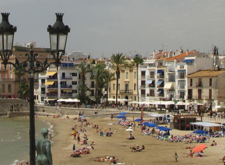 Tranquil Large 6 Bedroom Family Sleeps 20 Near Sitges Villa *