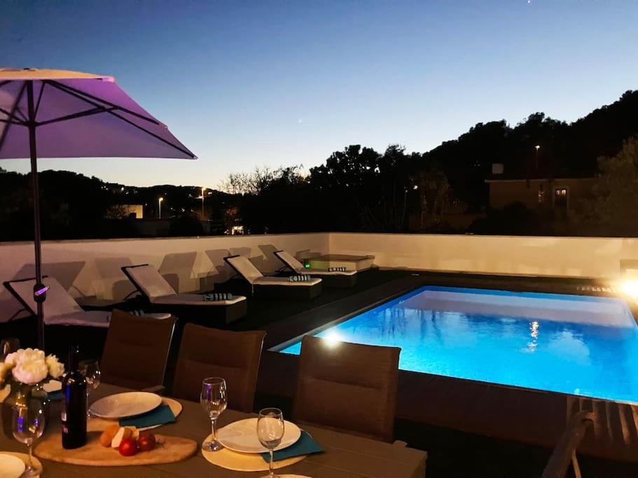 Tranquil Large 6 Bedroom Family Sleeps 20 Near Sitges Villa Sant Pere De Ribes