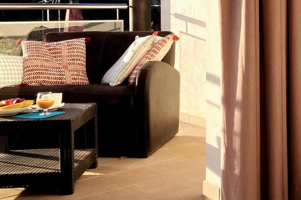 Tranquil Large 6 Bedroom Family Sleeps 20 Near Sitges Villa