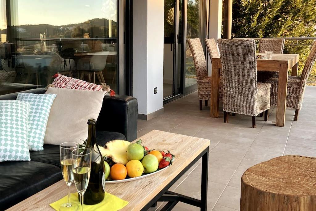 Tranquil Large 6 Bedroom Family Sleeps 20 Near Sitges