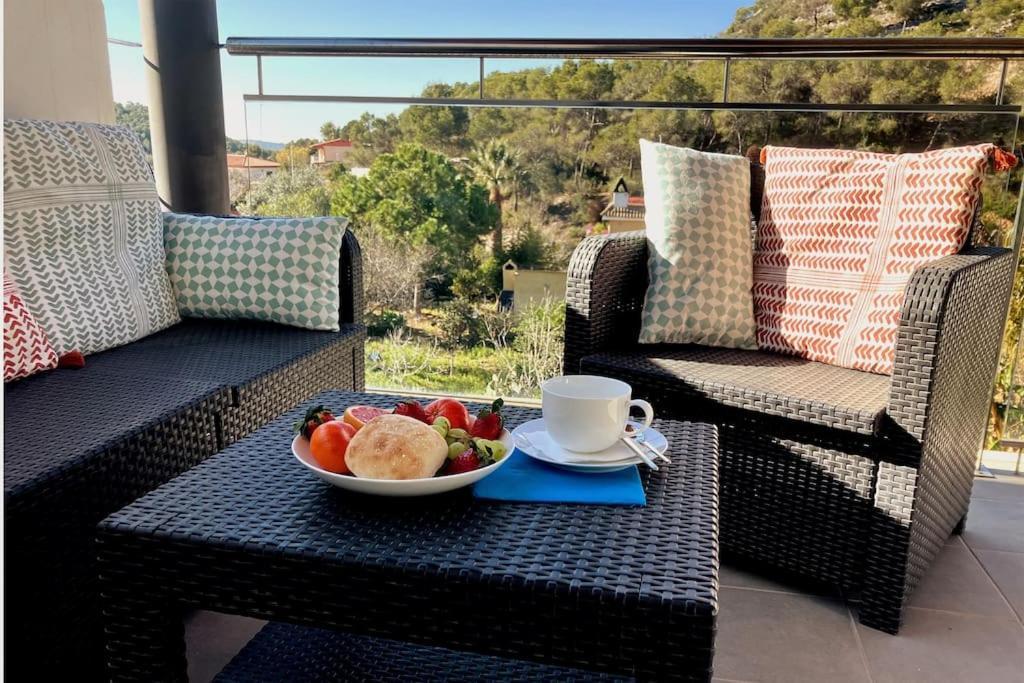 Villa Tranquil Large 6 Bedroom Family Sleeps 20 Near Sitges