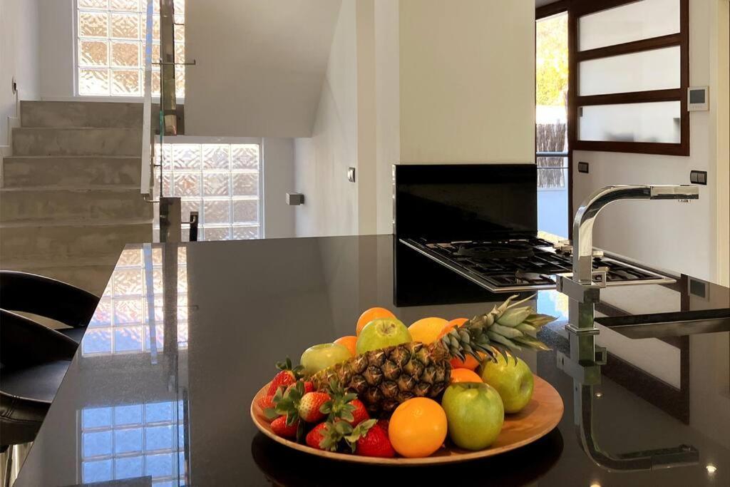 Tranquil Large 6 Bedroom Family Sleeps 20 Near Sitges