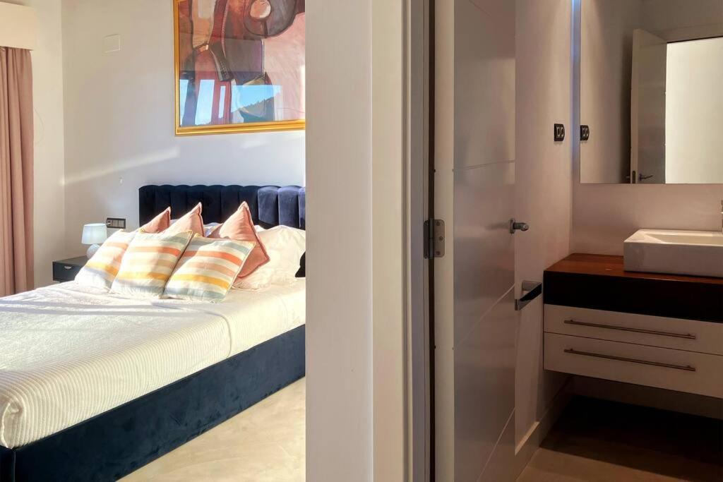 Tranquil Large 6 Bedroom Family Sleeps 20 Near Sitges Sant Pere De Ribes